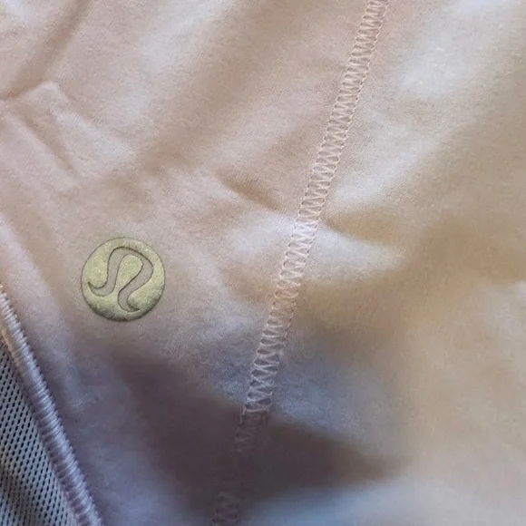 Lululemon🍋 High Rise Pink Organza Hotty Hot Shorts Size 8 NWT 4” Inseam - Picture 11 of 12